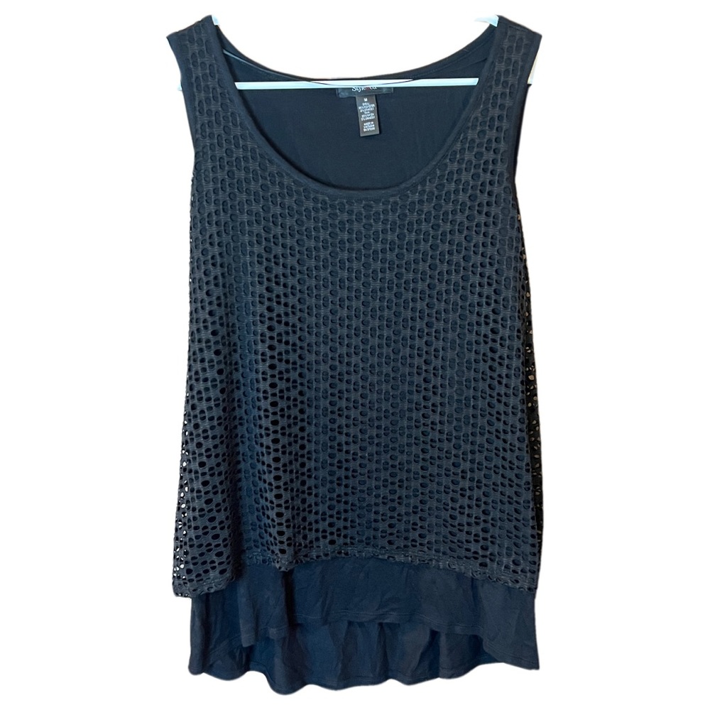 Style & Co sleeveless dress shirt / tank. Size medium. Black.